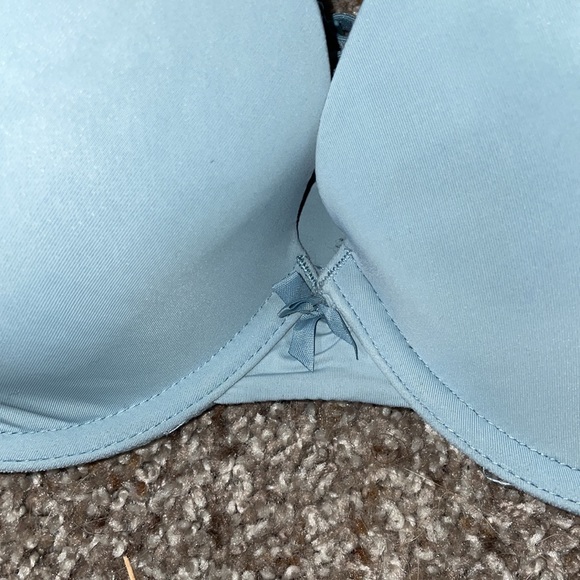 (2) Auden Bras (36C) - Picture 2 of 9